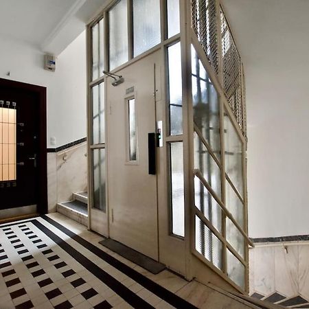 Premium Apartment By Hi - Central 2 Bedroom - Best View Budapest Kültér fotó