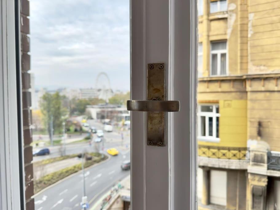 Premium Apartment By Hi - Central 2 Bedroom - Best View Budapest Kültér fotó
