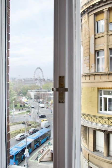 Premium Apartment By Hi - Central 2 Bedroom - Best View Budapest Kültér fotó